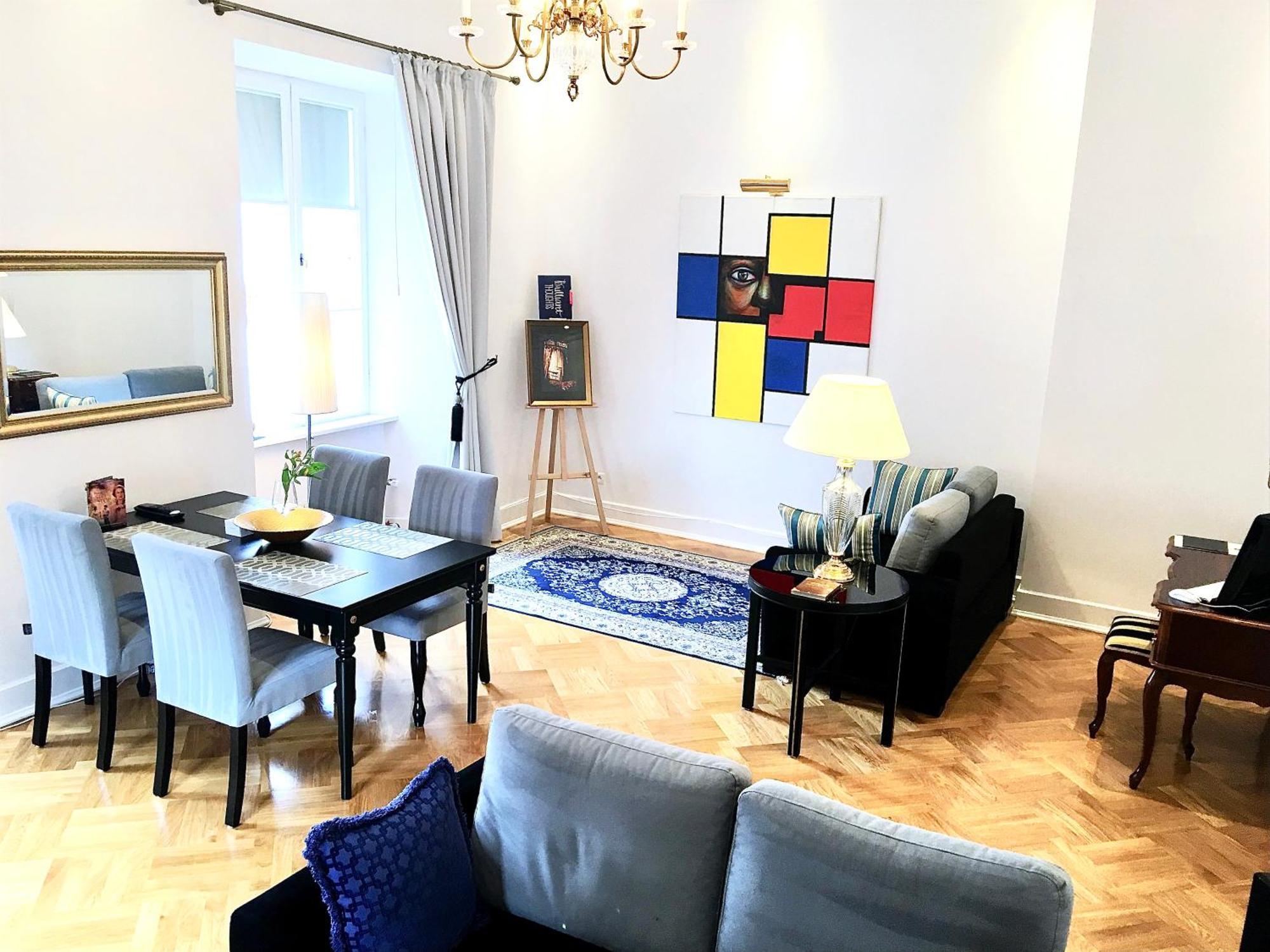 Mondrian Luxury Suites & Apartments Market Square I Warsaw Room photo