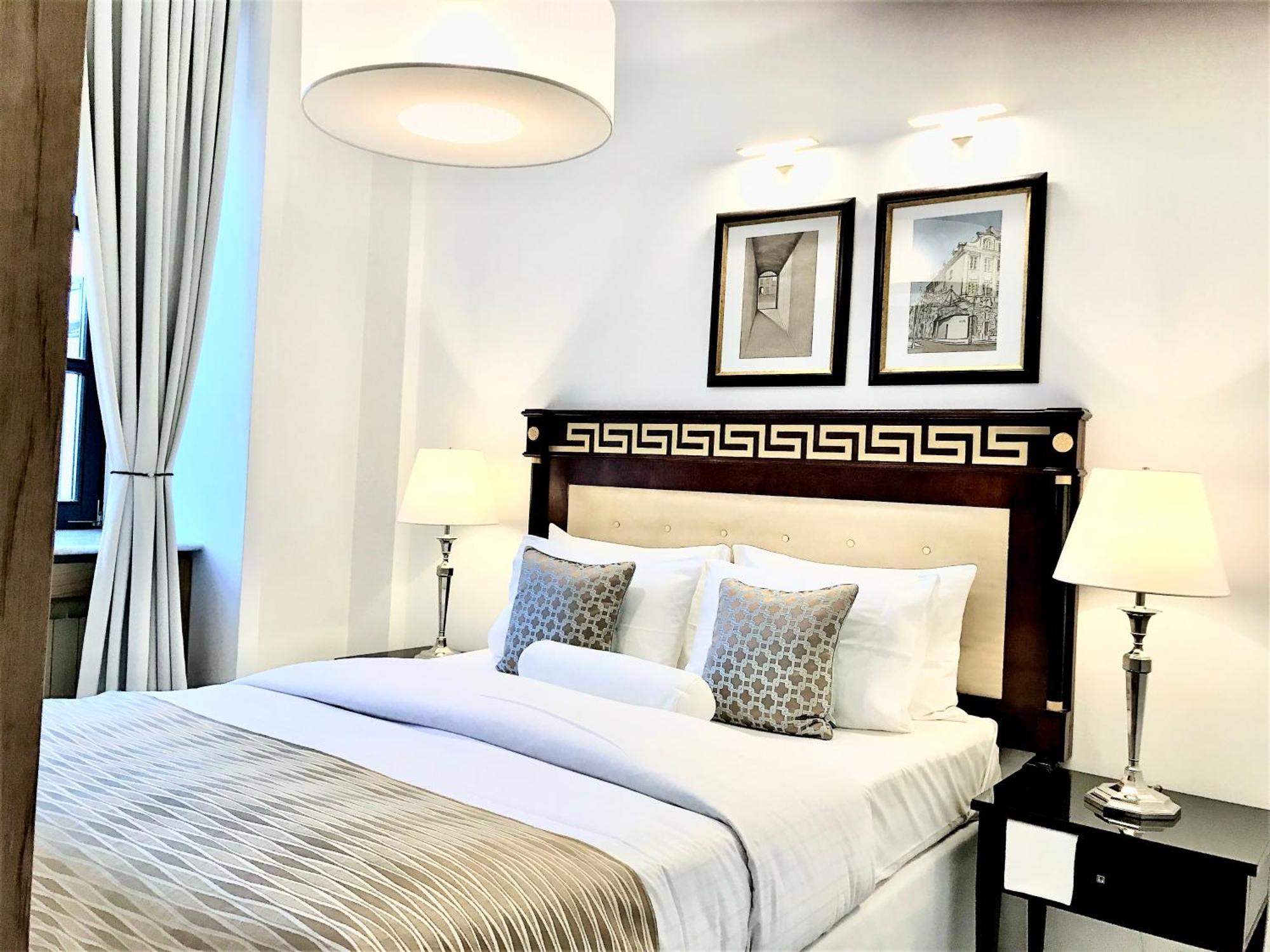 Mondrian Luxury Suites & Apartments Market Square I Warsaw Room photo
