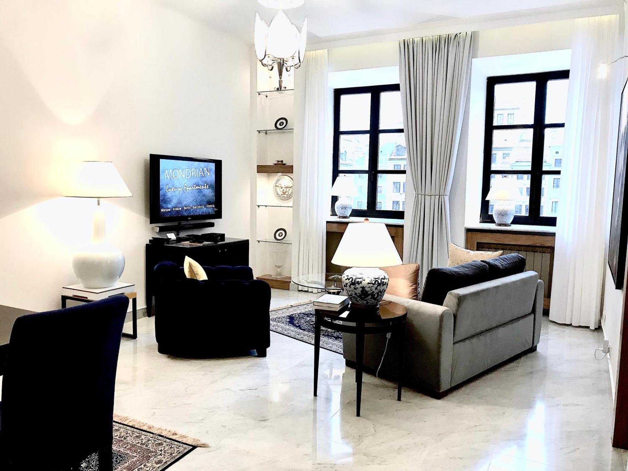 Mondrian Luxury Suites & Apartments Market Square I Warsaw Room photo